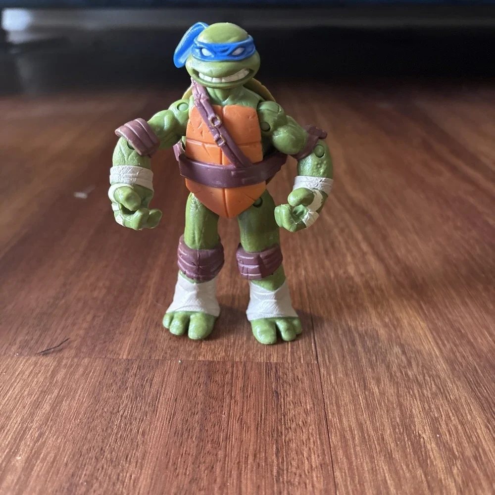 2012 TMNT Shellraiser Vehicle Lot Playmates Ninja Turtles April O'Neil Figures
